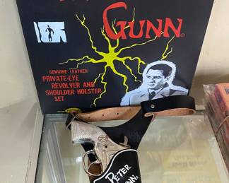 Peter Gunn Holster Set with Modern Box
