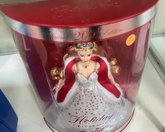 2001 Holiday Barbie