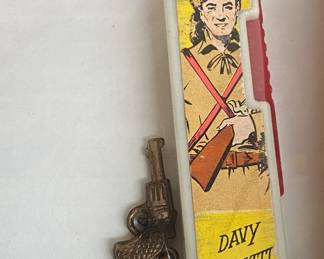 Davy Crockett Keyring