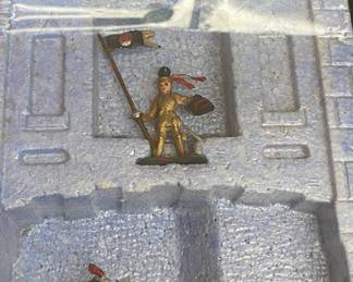 Playset Figures with Castle Box