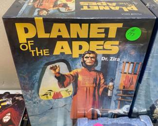 Aurora Planet of the Apes Zira Model Kit