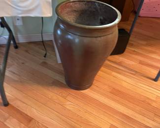 Large pot