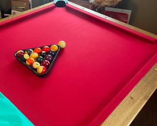 Beautiful FW pool table 