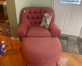 Club chair w/ottoman