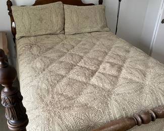 Double Bed Headboard and Comforter Set