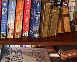 LOADS OF HARDBACK AND PAPERBACK BOOKS FROM YOUR FAVORITE WOMEN AUTHORS. TAYLOR BRADFORD, CARR, MICHAELS.