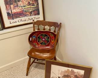 Wall art, accent chair 