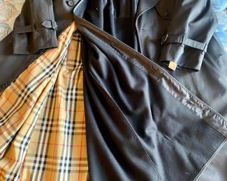 Burberry of London Trench with full lining