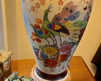 Details of table lamp base