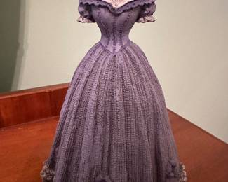 vintage dress statue