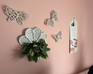 Vintage Home Interior white butterflies wall decor