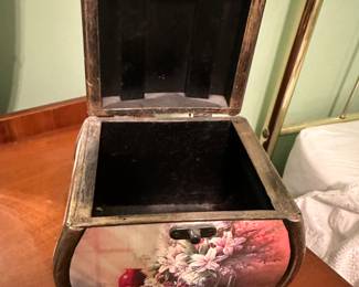 Decorative box