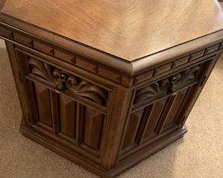 End table