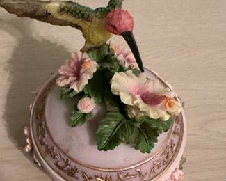 Vintage musical bird