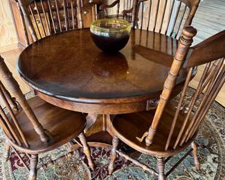 Apothecary dining set with 6 chairs and 1 leaf