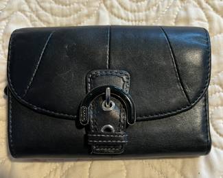 Coach black leather wallet (to be authenticated)