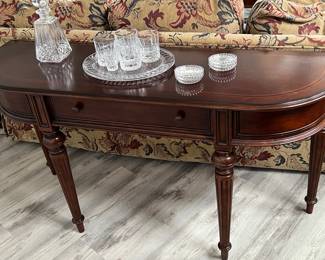 Thomasville sofa table