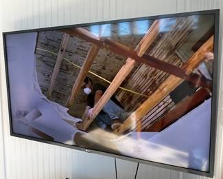 LG 50" HDTV