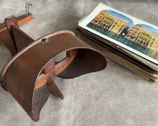 Vintage Saturnscope with viewing cards
