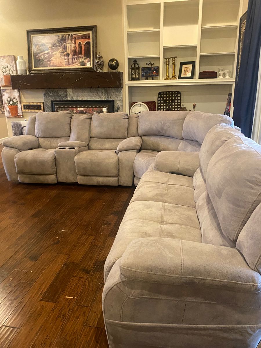 11204 Kirby Ave Estate Sale in Lubbock, TX starts on 1/28/2024