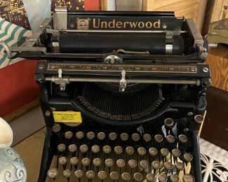 Underwood Antique Typewriter