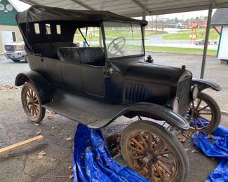1925 Ford Model T Coupe