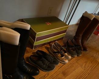 Ladies Boots, size 8 by Naturalizer