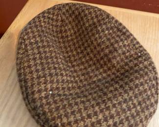Brown Tweed Flat Cap with Houndstooth Pattern