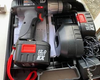 Craftsman 12 V Cordless Drill with Battery & Charger