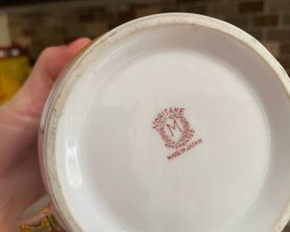 Noritake Lusterware Morimura Sugar Bowl with Lid