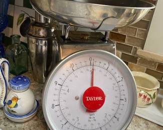 Taylor Spring-Driven Analog Scale