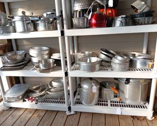 Cookware - Magnalite - heavy bundt pans