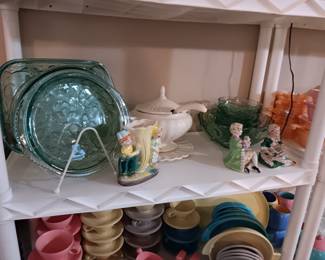 Baking dishes, soup tureen, 