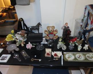 Figures, animals, birds.