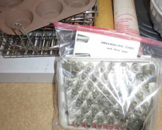 Bakeware/Cake Decorating Tips