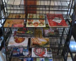 Vintage Commercial Black Metal 10 Tier Newspaper/Magazine Stand