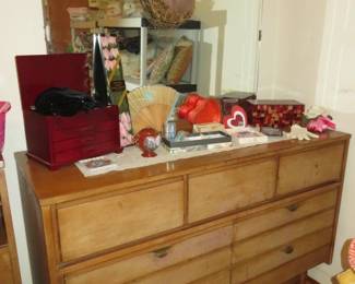 Vintage Dresser w/Mirror & Matching Headboard & frame Size Queen 