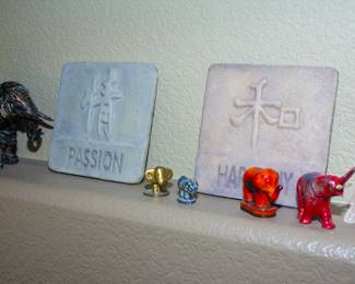 Elephant statue displays