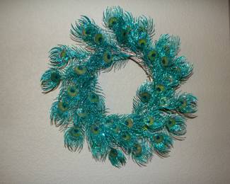Peacock feather wreath wall decor
