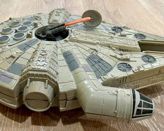 Star Wars Millennium Falcon 