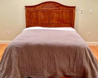 Richardson Brothers Queen Headboard with Serta Motion iSeries Adjustable Foundation & Mattress