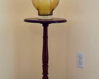 The Bombay Co. Pedestal Table 