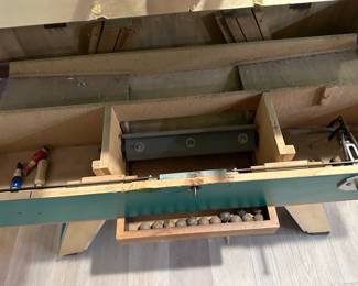 Table foot competition Jupiter 6 stars from 1970.  https://www.babyfootvintage.com/69-baby-foot-jupiter