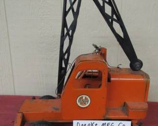 Doepke MFG. Co. Model Toys Crain