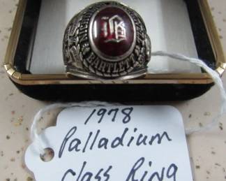 1978 Palladium Class Ring