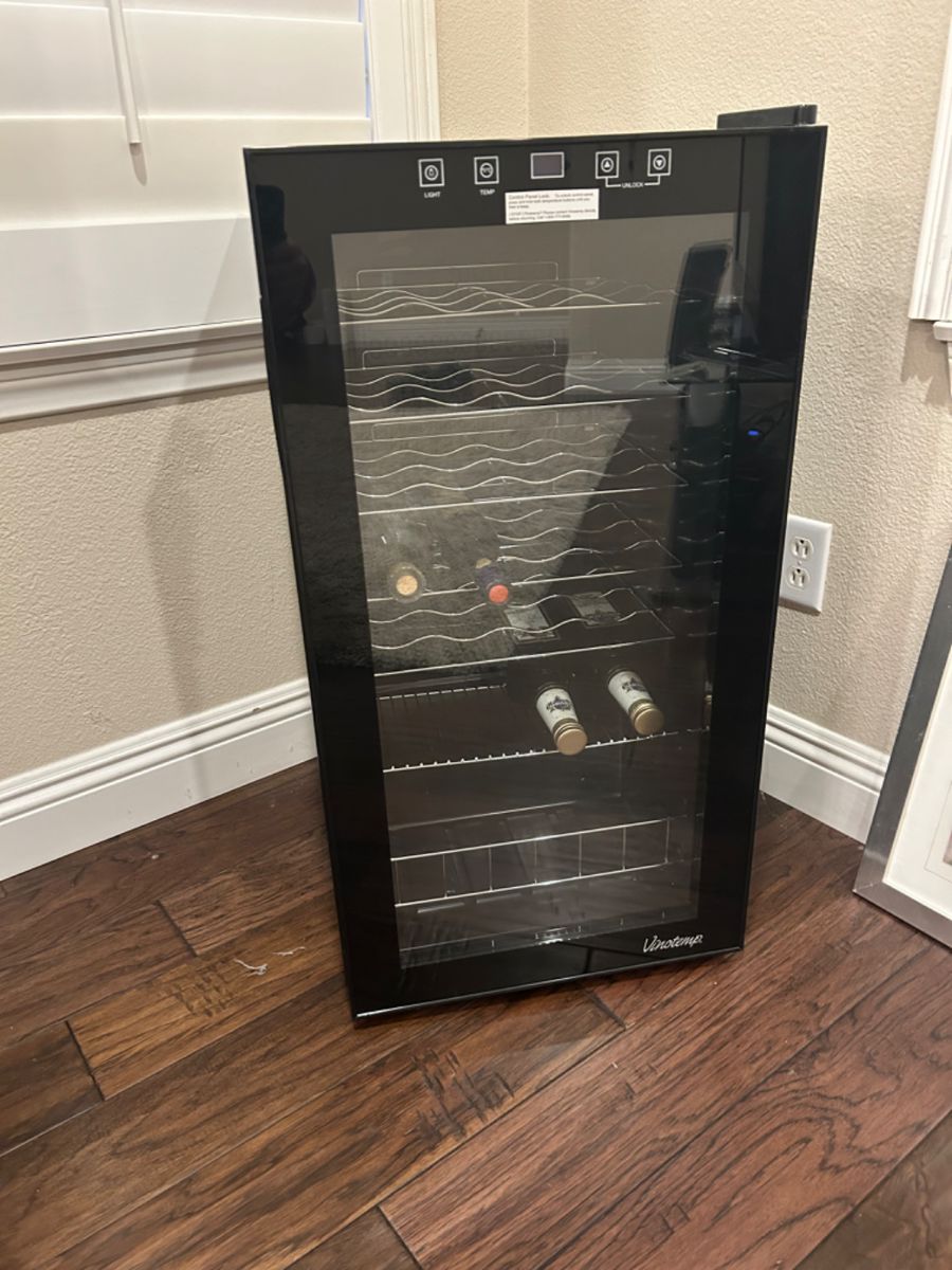 Quail Hill Irvine Estate Sale. 50 off starts on 1/28/2024