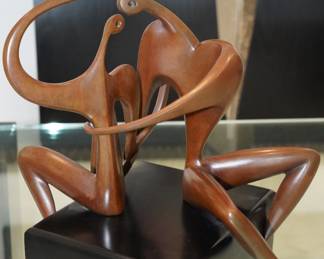 "Come and Be My Love" Bronze Sculpture by Leon Bronstein- A Beautiful Piece of Art! Bronze, Patina
Edition of 9
41 X 30 X 30cm.
16 X 12 X 12 inches