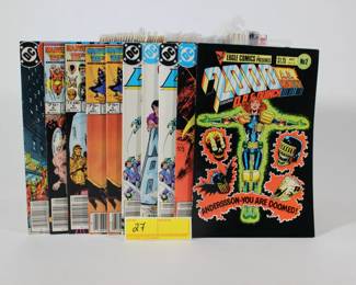 27. 1/2 Yard Marvel & DC Comics