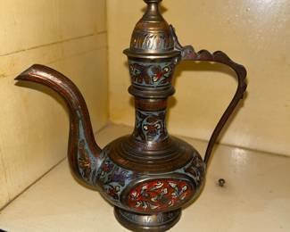 Item:  17 - Price:  $40.00   Vintage Cast Iron