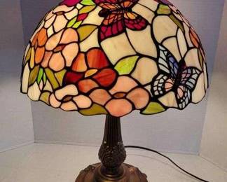 12 Dale Tiffany Signed Lamp. Stained Glass Butterflys Brass Table Lamp